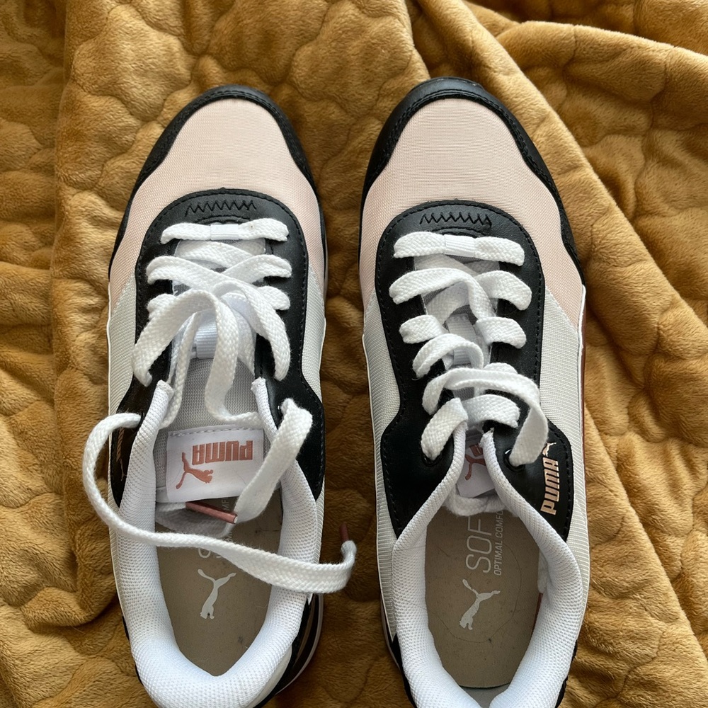 Brand new, never worn, Puma Black and Cream Sneakers Women’s size6 UK size 3.5